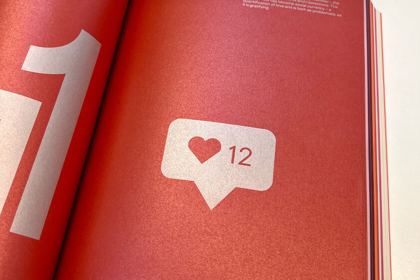 The Oracle design page for the 2023 Fedrigoni 365 calendar. A simple but elegant design of a love heart and a social media